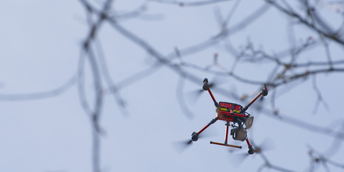 Drohne der Freiwilligen Feuerwehr im Flug